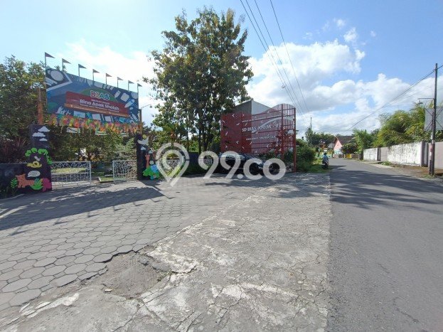 HARGA MENARIK! Tanah Kawasan Ngaglik, Luas 126m², Area Nyaman, Bebas Longsor HARGA MENARIK! Tanah Kawasan Ngaglik, Luas 126m², Area Nyaman, Bebas Longsor