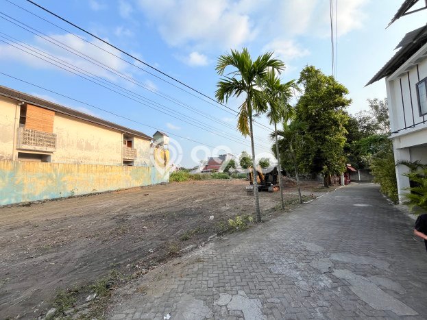 Lahan Dijual Lokasi Depok, Sleman dengan Luas Tanah 180m2 dan Status SHM Lahan Dijual Lokasi Depok, Sleman dengan Luas Tanah 180m2 dan Status SHM