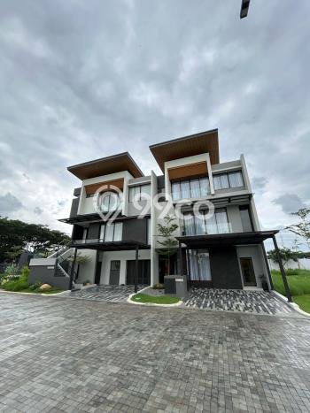 Ready to Use! Luxury House LT 209m2 Desain Modern di Gading Serpong Ready to Use! Luxury House LT 209m2 Desain Modern di Gading Serpong