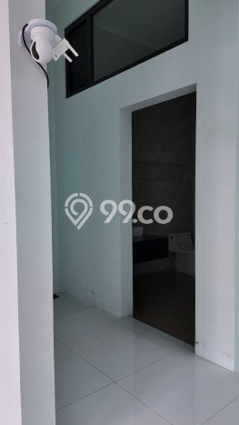 Rumah Mewah LB 459m2 Siap Pakai Desain Elegan di Gading Serpong, Tangerang Rumah Mewah LB 459m2 Siap Pakai Desain Elegan di Gading Serpong, Tangerang
