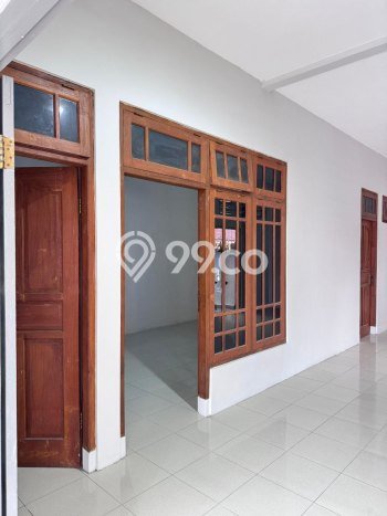 For Sale Rumah 5 Kamar Lokasi Strategis Bagus dan Strategis di Jebres For Sale Rumah 5 Kamar Lokasi Strategis Bagus dan Strategis di Jebres