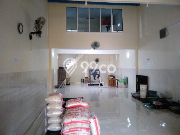 FOR SALE! Ruko di Colomadu Karanganyar, LT 144m2, LB 180m2 FOR SALE! Ruko di Colomadu Karanganyar, LT 144m2, LB 180m2
