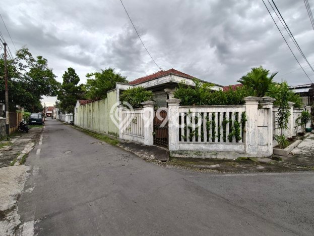 Dijual Rumah Mewah Exclusive di Banjarsari, Surakarta Dijual Rumah Mewah Exclusive di Banjarsari, Surakarta