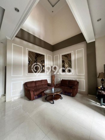 For Sale Rumah Mewah Exclusive di Laweyan, Surakarta For Sale Rumah Mewah Exclusive di Laweyan, Surakarta
