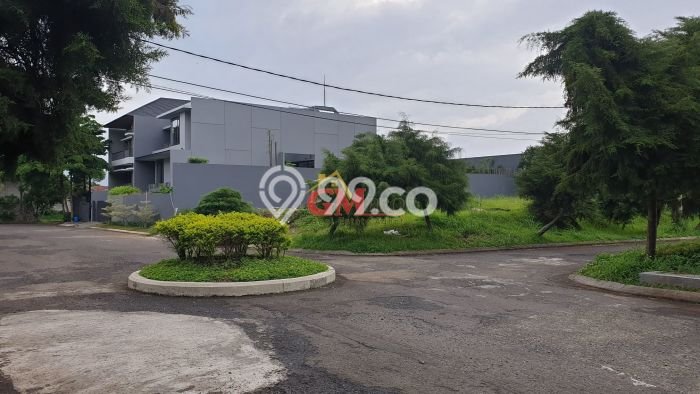 Tanah Dijual Lokasi Strategis di Bandung dengan Luas 424m2 Tanah Dijual Lokasi Strategis di Bandung dengan Luas 424m2