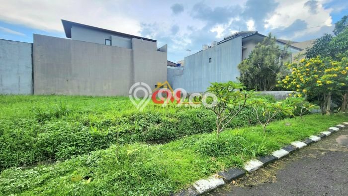 Tanah Strategis Kawasan Mekar Wangi, Luas 295m², Cocok untuk Investasi Tanah Strategis Kawasan Mekar Wangi, Luas 295m², Cocok untuk Investasi