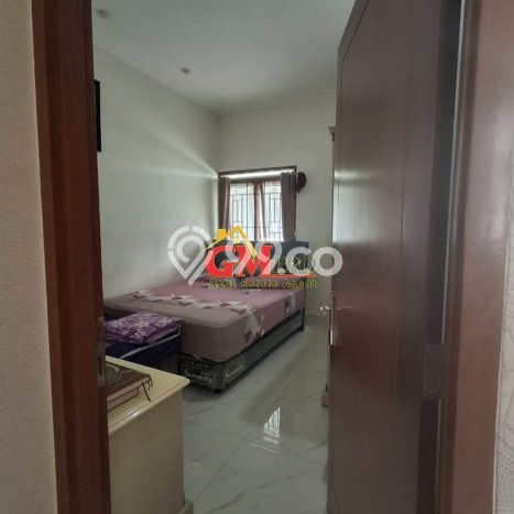 Rumah Elit Modern Tanpa Renovasi di Sarijadi Bandung Rumah Elit Modern Tanpa Renovasi di Sarijadi Bandung