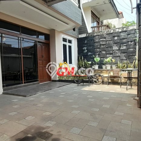 Rumah Tenang di Turangga, 2 KT, Luas 120m2m² LB 150m2m² Rumah Tenang di Turangga, 2 KT, Luas 120m2m² LB 150m2m²