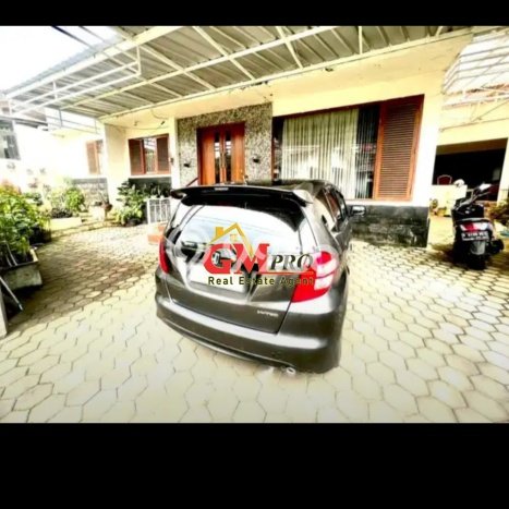 Rumah Elit Modern Tanpa Renovasi di Gunung Batu Bandung Rumah Elit Modern Tanpa Renovasi di Gunung Batu Bandung