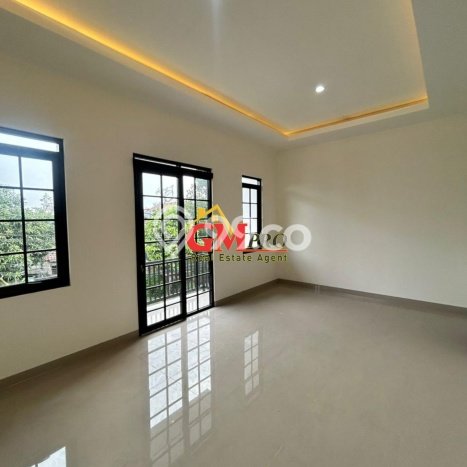 Rumah Minimalis 4 Kamar LT 120m2 di Turangga Rumah Minimalis 4 Kamar LT 120m2 di Turangga