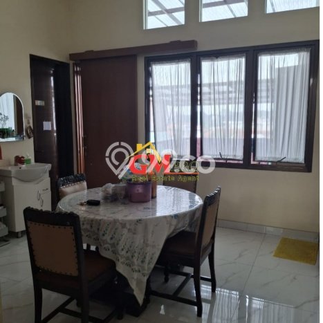 Rumah Elit Modern Tanpa Renovasi di Sarijadi Bandung Rumah Elit Modern Tanpa Renovasi di Sarijadi Bandung
