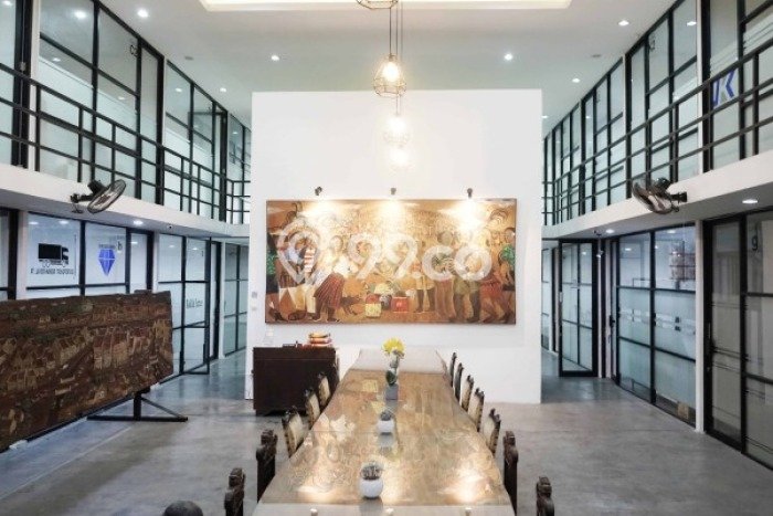 Unit Ruko Dijual di Wiyung Surabaya Luas Tanah 1105m2, Luas Bangunan 900m2 Unit Ruko Dijual di Wiyung Surabaya Luas Tanah 1105m2, Luas Bangunan 900m2