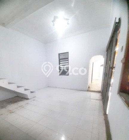 Dijual Cepat Rumah Bagus Siap Huni LB 325m2 di Karanganyar, Karanganyar Dijual Cepat Rumah Bagus Siap Huni LB 325m2 di Karanganyar, Karanganyar