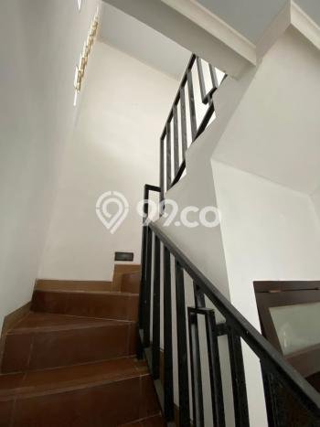 Dijual Cepat Rumah Favorit Siap Huni LB 160m2 di Gentan, Solo Dijual Cepat Rumah Favorit Siap Huni LB 160m2 di Gentan, Solo
