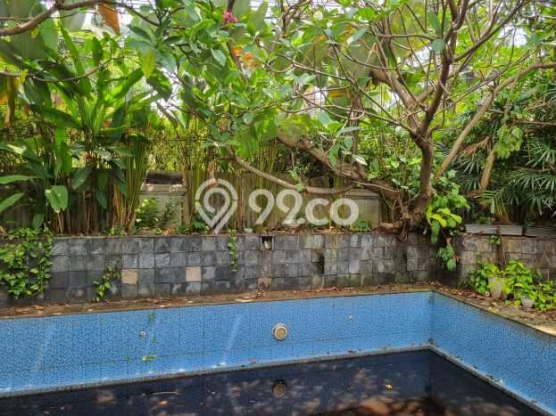 Rumah Eksklusif Siap Huni LT 728m2 di Menteng, Jakarta Pusat Rumah Eksklusif Siap Huni LT 728m2 di Menteng, Jakarta Pusat