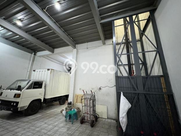 Gudang Dijual di Jakarta Utara LT 504m2 & LB 1000m2 Lokasi Terbaik! Gudang Dijual di Jakarta Utara LT 504m2 & LB 1000m2 Lokasi Terbaik!
