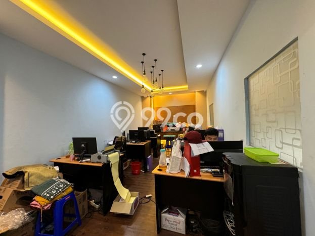 Gudang Dijual di Jakarta Barat LT 366m2 & LB 650m2 Lokasi Terbaik! Gudang Dijual di Jakarta Barat LT 366m2 & LB 650m2 Lokasi Terbaik!