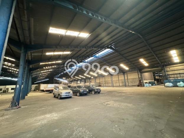Unit Gudang Paling Strategis di Karawaci Tangerang dengan LB 4820m2 Unit Gudang Paling Strategis di Karawaci Tangerang dengan LB 4820m2
