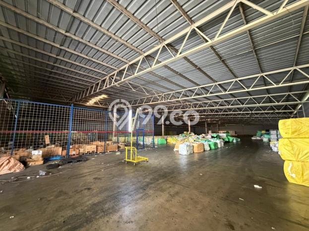 Lokasi Strategis! Dijual Gudang Bisnis di Subang, Subang Kondisi Baik Lokasi Strategis! Dijual Gudang Bisnis di Subang, Subang Kondisi Baik
