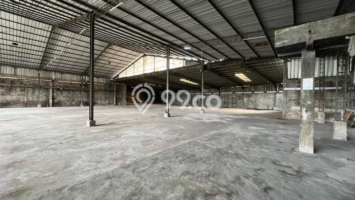 Disewakan Gudang di Cipondoh Tangerang LT 2800m2, LB 2000m2 Disewakan Gudang di Cipondoh Tangerang LT 2800m2, LB 2000m2