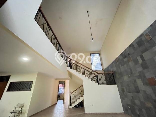 Disewakan Cepat Rumah Kondisi Bagus di Area Kebayoran Baru, Jakarta Selatan Disewakan Cepat Rumah Kondisi Bagus di Area Kebayoran Baru, Jakarta Selatan