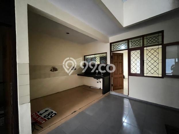 Disewakan Cepat Rumah Kondisi Bagus di Area Kebayoran Baru, Jakarta Selatan Disewakan Cepat Rumah Kondisi Bagus di Area Kebayoran Baru, Jakarta Selatan