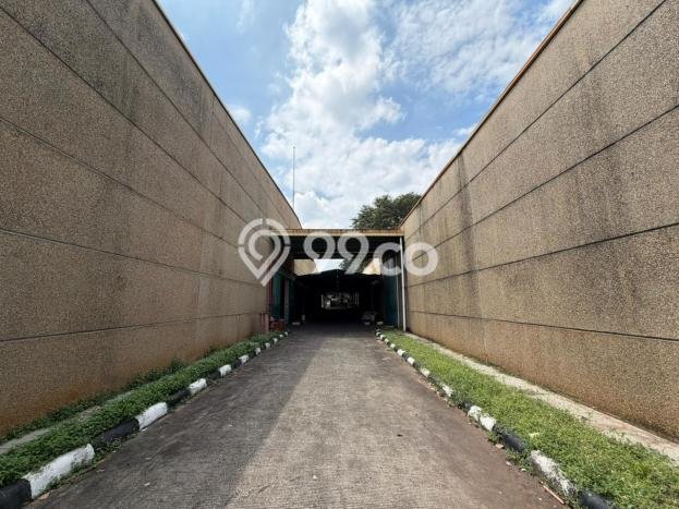 Lokasi Strategis! Dijual Gudang Bisnis di Subang, Subang Kondisi Baik Lokasi Strategis! Dijual Gudang Bisnis di Subang, Subang Kondisi Baik