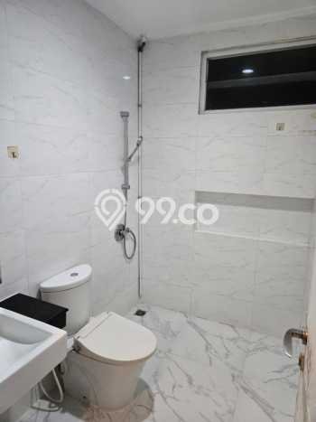 Hunian Elit LB 200m2 Siap Huni Desain Elegan di Green Lake City, Jakarta Barat Hunian Elit LB 200m2 Siap Huni Desain Elegan di Green Lake City, Jakarta Barat