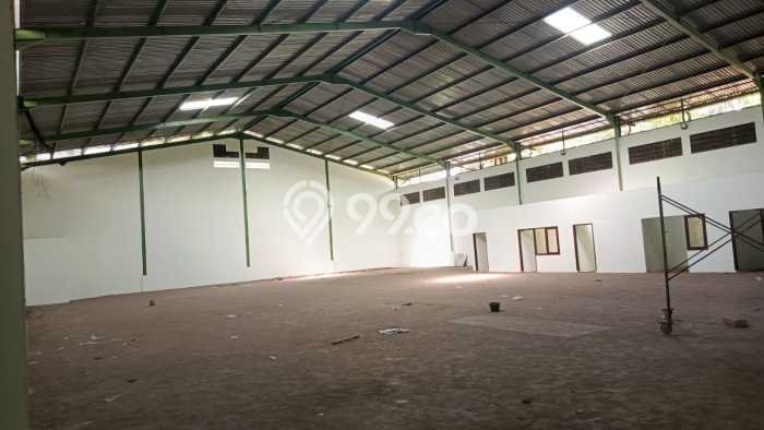 Unit Gudang Disewa Lokasi Karawaci, Tangerang Spesifikasi Luas Bangunan 1500m2 Unit Gudang Disewa Lokasi Karawaci, Tangerang Spesifikasi Luas Bangunan 1500m2