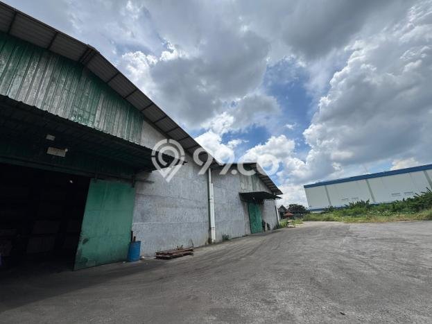 Gudang disewakan di Jati Uwung Tangerang dengan luas bangunan 4692m2 Gudang disewakan di Jati Uwung Tangerang dengan luas bangunan 4692m2