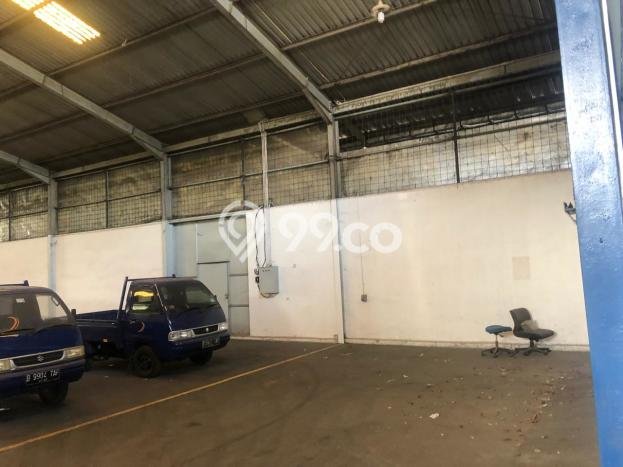 Unit Gudang Paling Strategis di Kelapa Gading Jakarta Utara dengan LB 1200m2 Unit Gudang Paling Strategis di Kelapa Gading Jakarta Utara dengan LB 1200m2