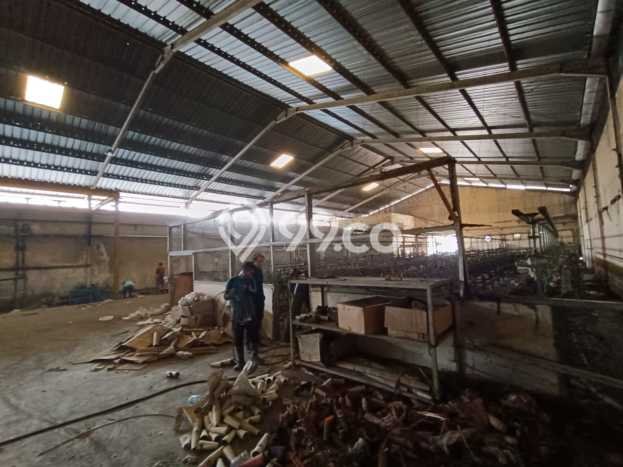 Unit Gudang Disewakan di Batu Ceper di Area Ramai & Strategis Unit Gudang Disewakan di Batu Ceper di Area Ramai & Strategis