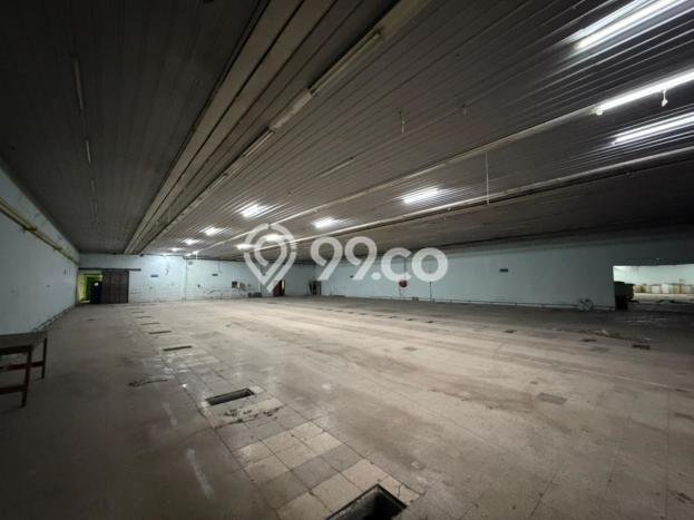 Lokasi Strategis! Dijual Gudang Bisnis di Subang, Subang Kondisi Baik Lokasi Strategis! Dijual Gudang Bisnis di Subang, Subang Kondisi Baik