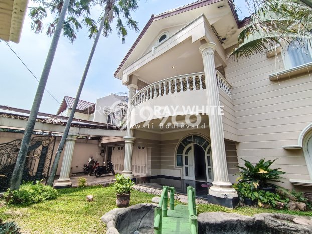 Rumah Elit LB 700m2 Siap Huni Desain Elegan di Kemang, Jakarta Selatan Rumah Elit LB 700m2 Siap Huni Desain Elegan di Kemang, Jakarta Selatan
