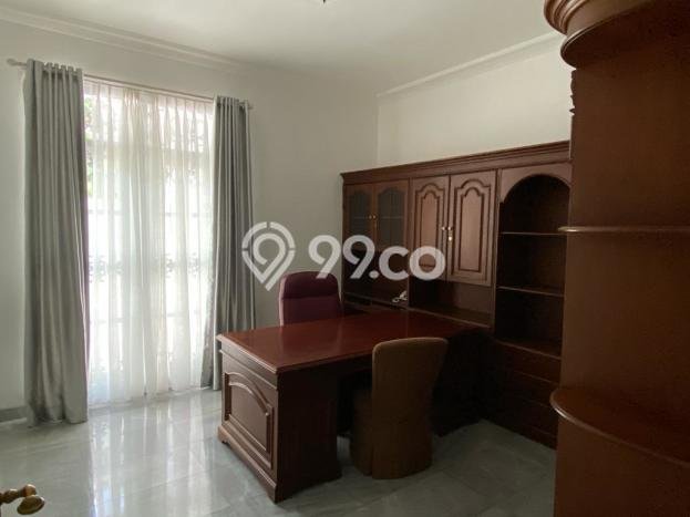 Sewa Rumah Strategis LT 500m2 / LB 325m2 di Mega Kuningan, Jakarta Selatan Sewa Rumah Strategis LT 500m2 / LB 325m2 di Mega Kuningan, Jakarta Selatan