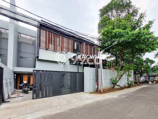 Rumah Elit Modern Siap Huni di Kemang Jakarta Selatan Rumah Elit Modern Siap Huni di Kemang Jakarta Selatan