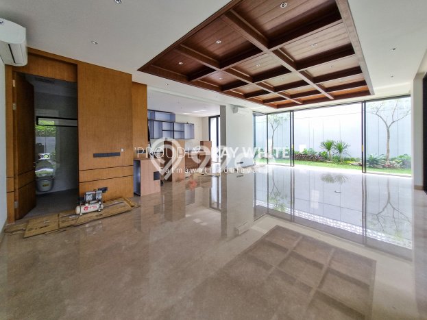 Rumah Elit Modern Siap Huni di Kemang Jakarta Selatan Rumah Elit Modern Siap Huni di Kemang Jakarta Selatan