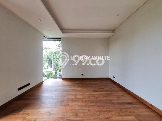 Rumah Elit Modern Siap Huni di Kemang Jakarta Selatan Rumah Elit Modern Siap Huni di Kemang Jakarta Selatan