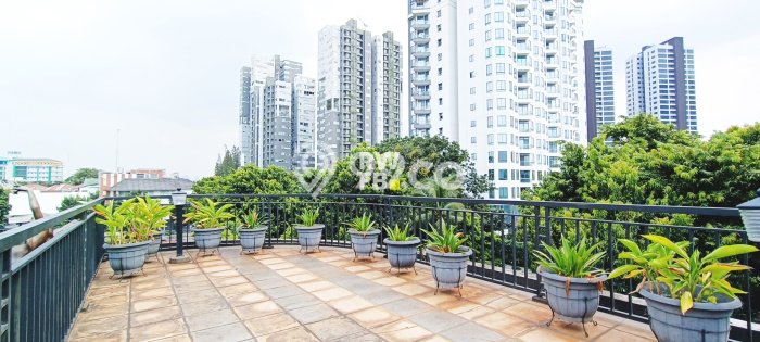 Kost Dijual Lokasi Kebayoran Baru, Jakarta Selatan, 28 KT, 28 KM, 1720m2 Kost Dijual Lokasi Kebayoran Baru, Jakarta Selatan, 28 KT, 28 KM, 1720m2