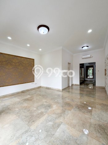 Hunian Ideal dengan LT 691m2 & LB 576m2 Dikontrakkan di Kemang Hunian Ideal dengan LT 691m2 & LB 576m2 Dikontrakkan di Kemang