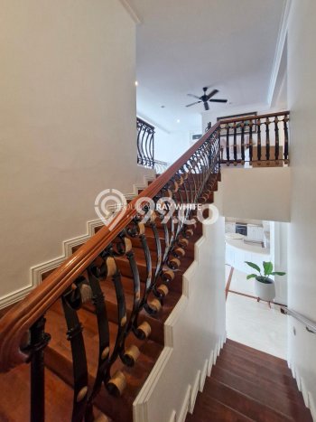 Disewakan Rumah Murah di Pondok Indah Jakarta Selatan dengan 4 KT Disewakan Rumah Murah di Pondok Indah Jakarta Selatan dengan 4 KT