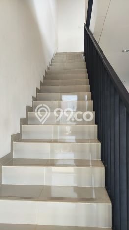 Ruko Dijual di Prime Area Tangerang Luas 100m2 Ruko Dijual di Prime Area Tangerang Luas 100m2
