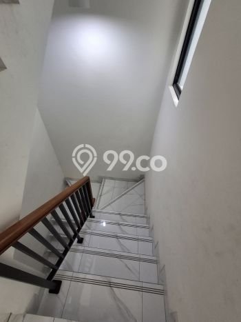 Rumah Modern Cantik 4 KT Bisa Langsung Pindah di Cikupa Rumah Modern Cantik 4 KT Bisa Langsung Pindah di Cikupa