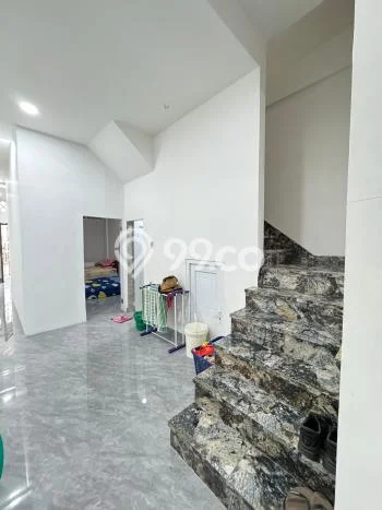 Hunian Cantik Modern Lb 180m2 di Medan Johor, Medan Hunian Cantik Modern Lb 180m2 di Medan Johor, Medan