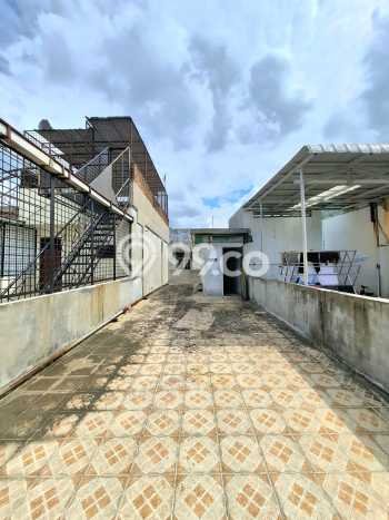 LOKASI STRATEGIS! Ruko di Medan Maimun, Luas 224m², Keramaian Tinggi LOKASI STRATEGIS! Ruko di Medan Maimun, Luas 224m², Keramaian Tinggi