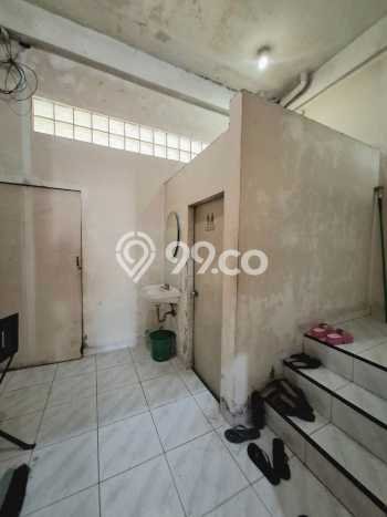 LOKASI STRATEGIS! Ruko di Medan Maimun, Luas 224m², Keramaian Tinggi LOKASI STRATEGIS! Ruko di Medan Maimun, Luas 224m², Keramaian Tinggi