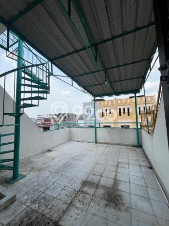 PELUANG EMAS! Ruko di Medan Petisah, Luas 270m², Pusat Komersial PELUANG EMAS! Ruko di Medan Petisah, Luas 270m², Pusat Komersial