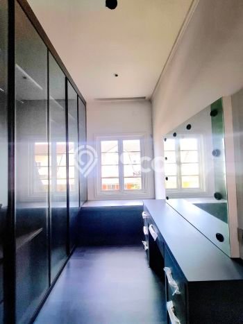 HARGA TERBAIK! Vila Kawasan Medan Johor, Area 162m², Area Strategis HARGA TERBAIK! Vila Kawasan Medan Johor, Area 162m², Area Strategis