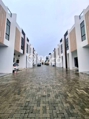 Vila Terawat Kawasan Medan Johor, Area 75m2m², Kawasan Asri dan aman Vila Terawat Kawasan Medan Johor, Area 75m2m², Kawasan Asri dan aman