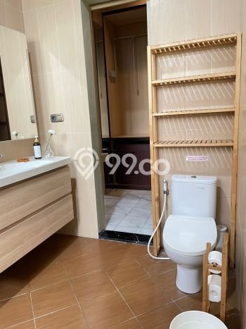 LOKASI STRATEGIS! Rumah kawasan , Dekat Stasiun, 7 KT, LT 320m2m² LB 300m2m² LOKASI STRATEGIS! Rumah kawasan , Dekat Stasiun, 7 KT, LT 320m2m² LB 300m2m²